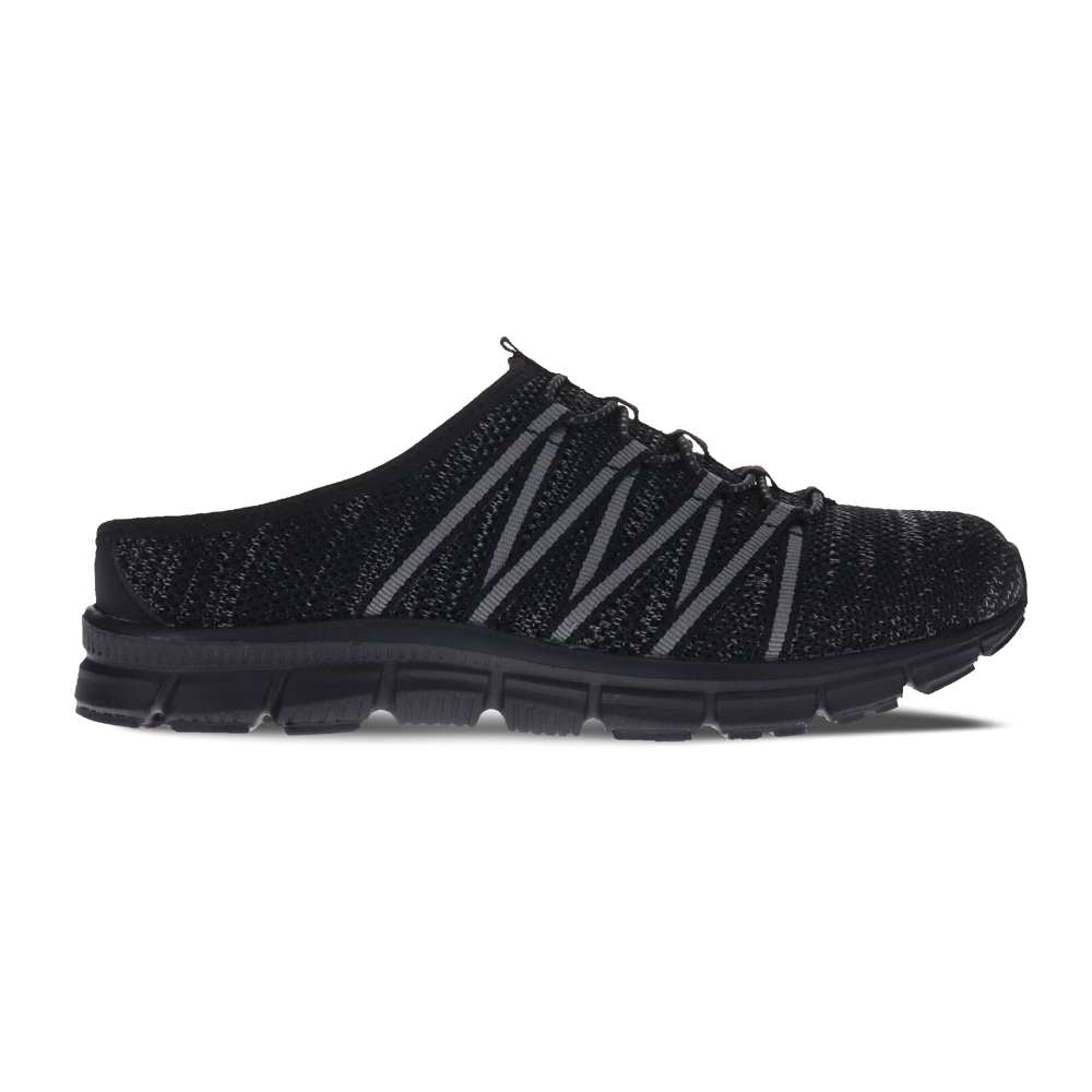 Utopia Knit Slip-On Sneaker - Black