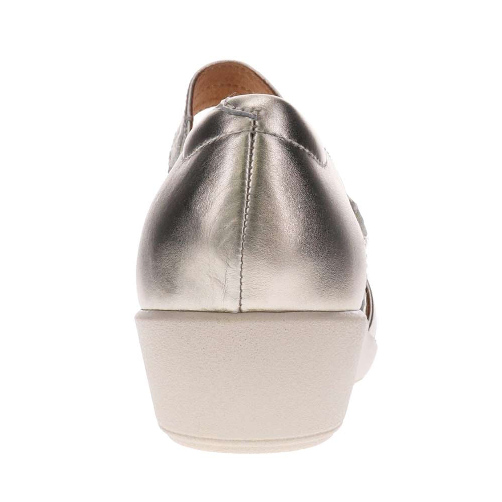 Tavia Adjustable Sandal - Champagne