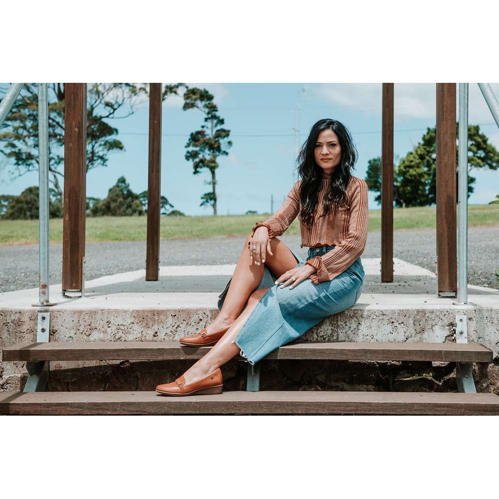 Montmartre Wedge Loafer - Black Pebble