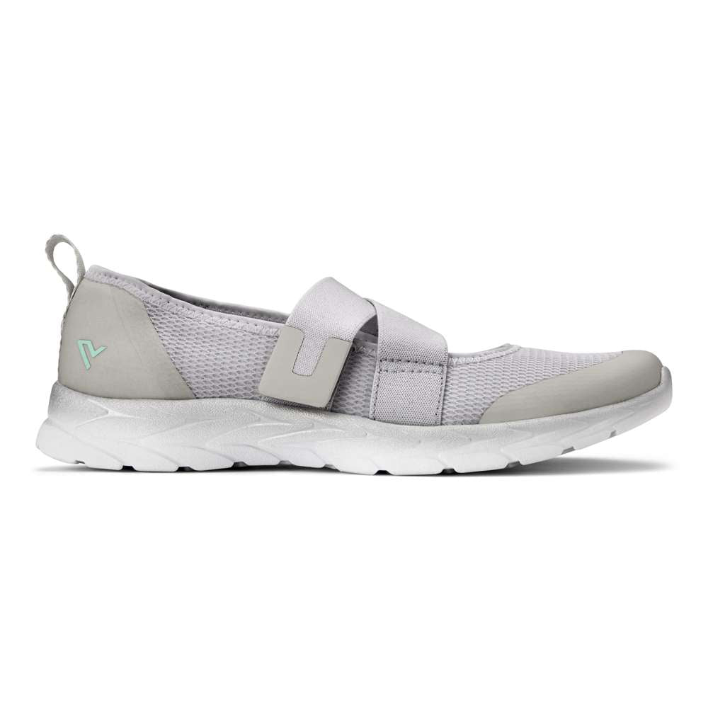 Pace Slip-On Sneaker - Grey